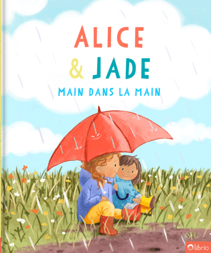 Couverture du livre pour enfants personnalisé Main dans la main, avec deux enfants assis tout près l’un de l’autre sous un parapluie rouge, sous la pluie, dans une prairie de fleurs.